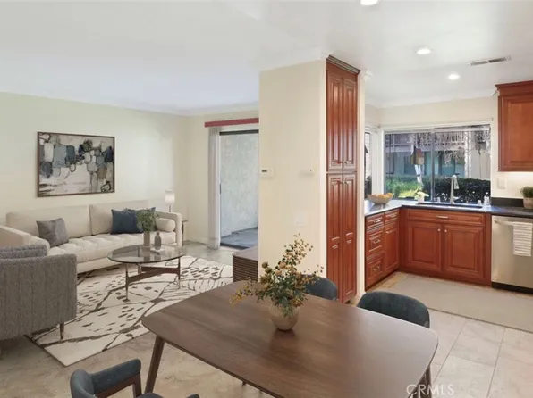 26701 Quail Crk APT 35, Laguna Hills, CA 92656