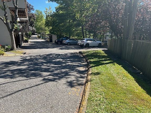 3rd image of 2 Hillside Ter #28-C