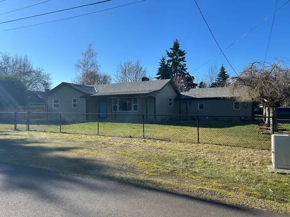 320 6th St, Dayton, OR 97114