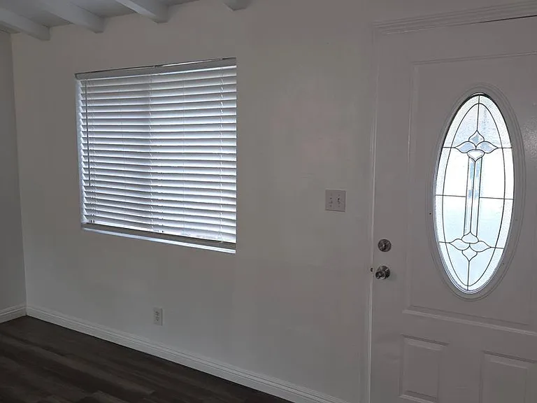 560 E Oakland Ave — Photo 18