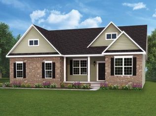 24 Whispering Ln, Hanover, PA 17331