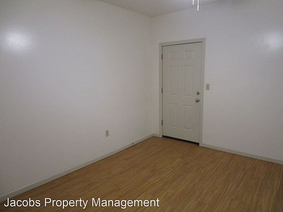 4th image of 316 Main St APT D