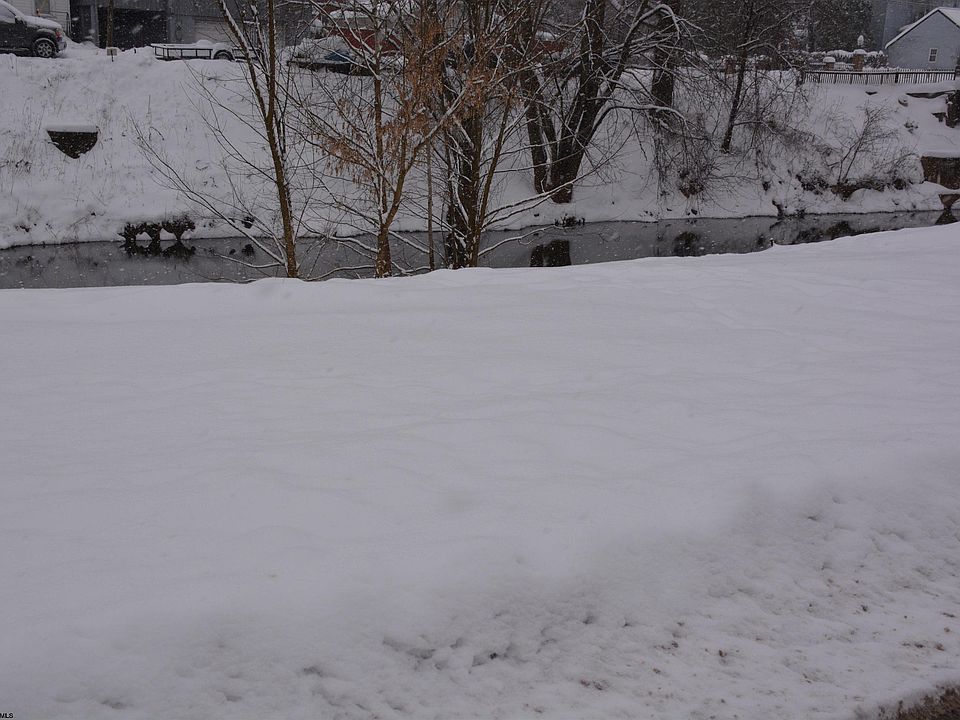 2nd image of 317 N River Ave