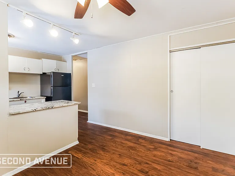 2659 Niagara St — Photo 7