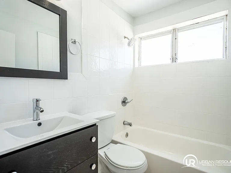 7931 East Dr #201 — Photo 23