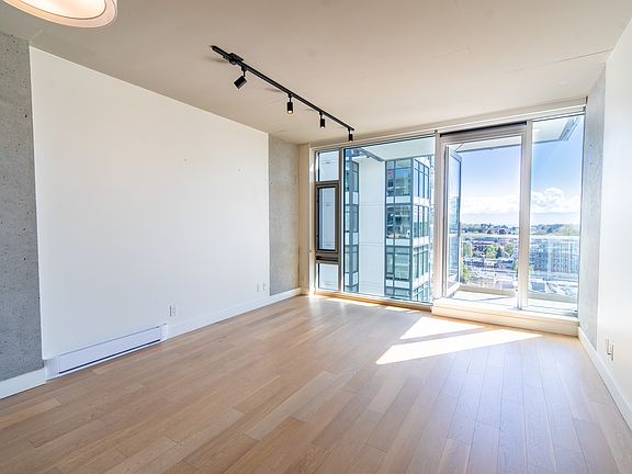 4th image of 989 Johnson St #1201