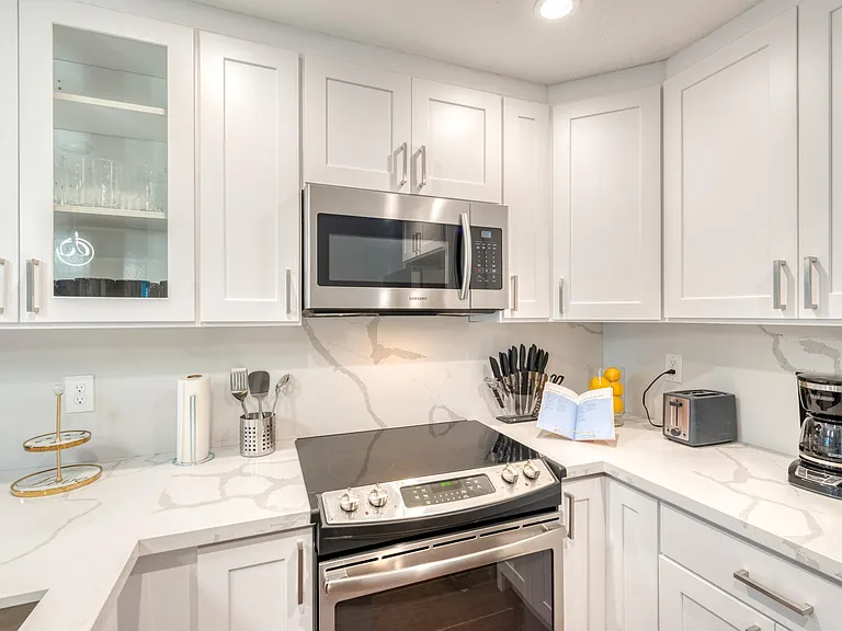 14213 Admiralty Way #A — Photo 9