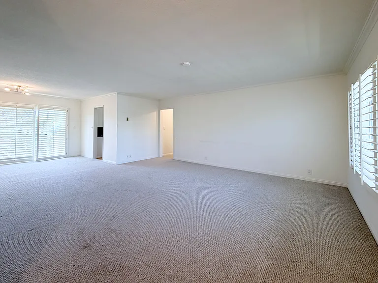 3101 E 2nd St #6C — Photo 2