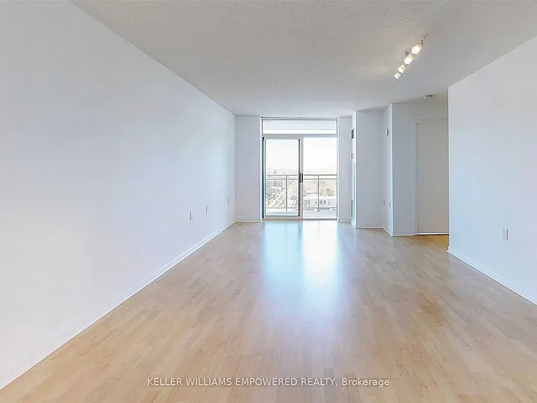 650 Lawrence Ave W #915 — Photo 23