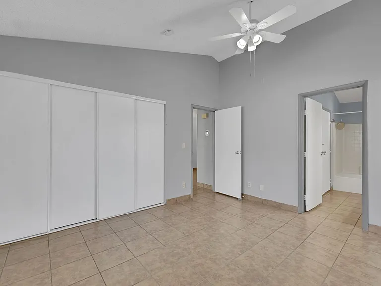 2826 Scotch Heather St — Photo 15