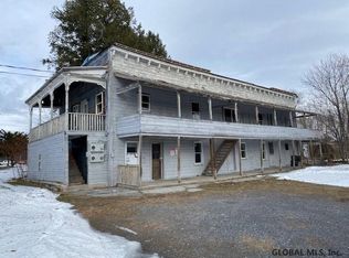 3 5th St, Corinth, NY 12822