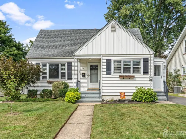 151 Harris Ave, Middlesex, NJ 08846