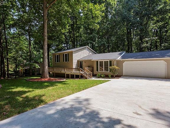 4th image of 276 Firecrest Ln