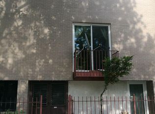 5520 S Harper Ave, Chicago, IL