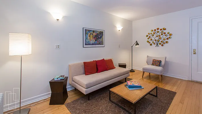 Sold by Garfield Realty  | media 15