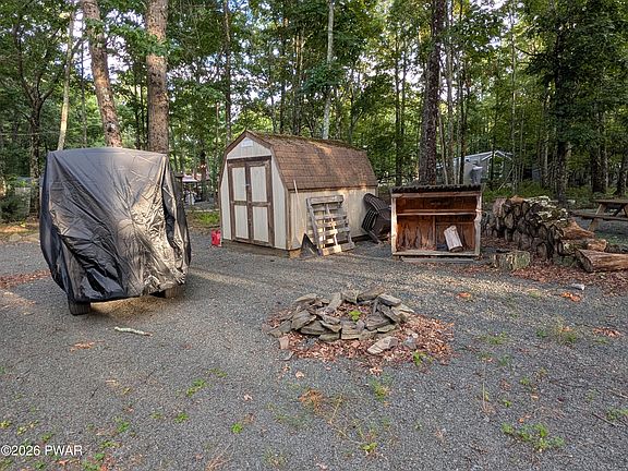 5th image of 135 Paupack Dr