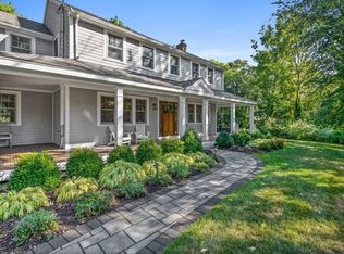 41 Ledgewood Dr, Cohasset, MA 02025