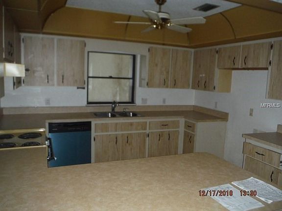 5th image of 21442 Sheldon Ave