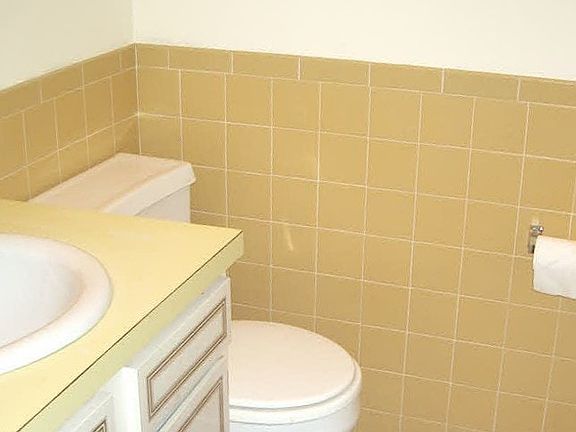 Half Bath with NEW Vinyl