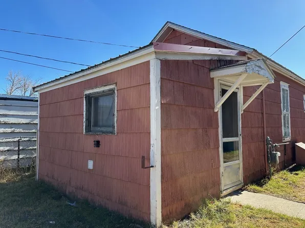 918 E 4th St, Anaconda, MT 59711