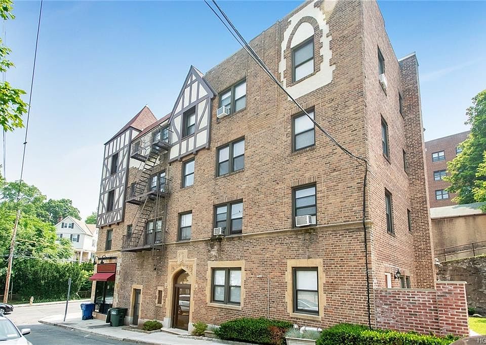 16 Hall Pl Eastchester NY Zillow