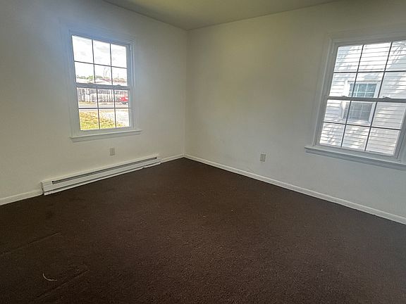 5th image of 635 Decatur Ave