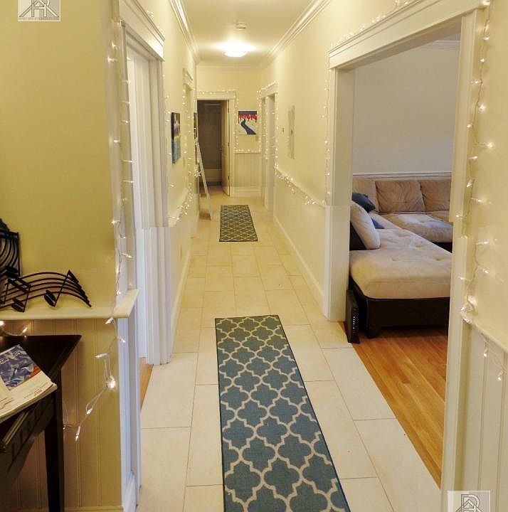 2nd image of 27AB Glenville Ave #3A