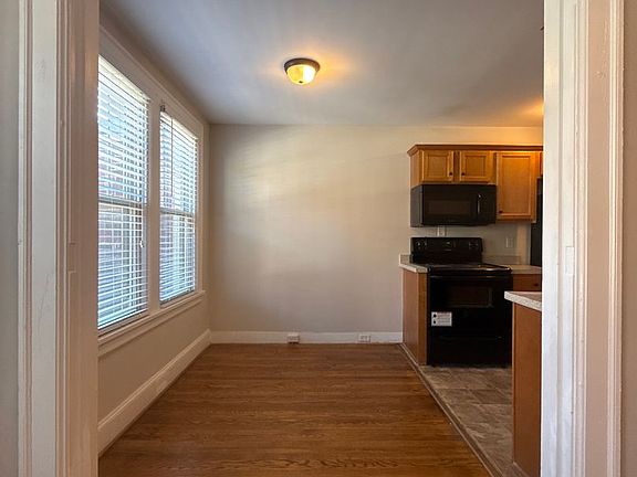 4th image of 1616 E 8th St APT 2