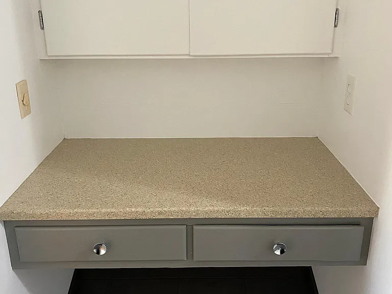 Built in desk area.