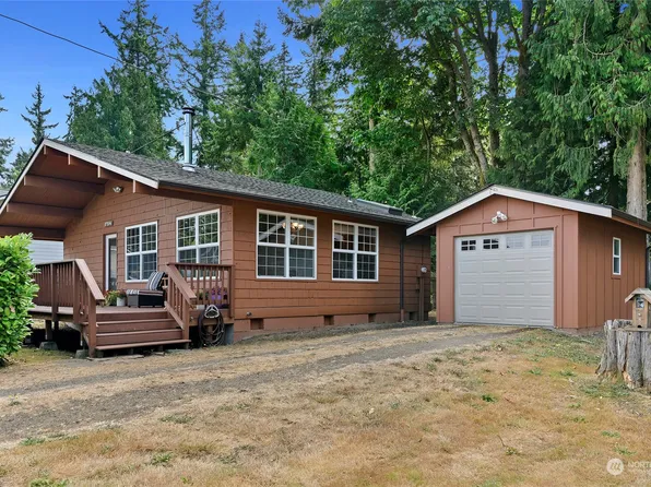 37194 Bay Street NE, Hansville, WA 98340