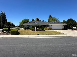 2825 Kootenay Ct, Bakersfield, CA 93309