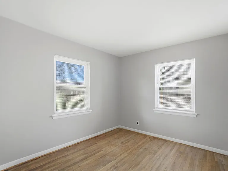 3267 Walmar Dr — Photo 8