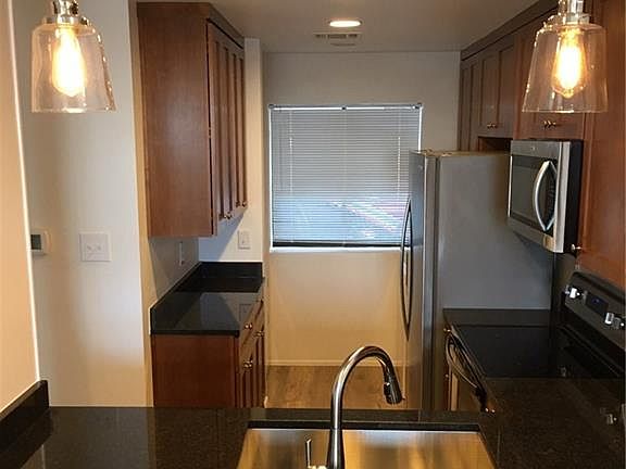 5th image of 7122 Wood Hollow Dr APT 2