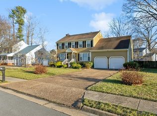 24 Kings Landing Ln, Hampton, VA 23669