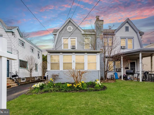 907 Anderson Ave, Drexel Hill, PA 19026