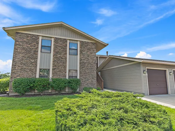 1310 Gifford Ct Unit B, Hanover Park, IL 60133
