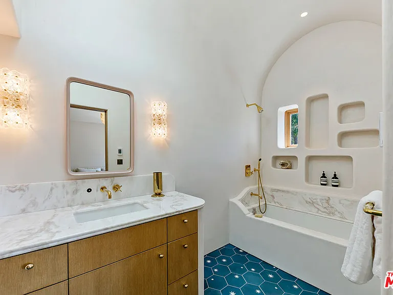 6902 Wildlife Rd — Photo 25