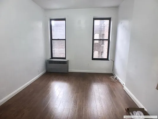 Rented by Sovereign Associates | media 23