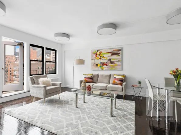 120 East 36th Street image 1 of 11