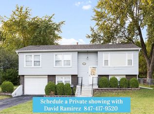 2526 Willow Ave, Woodridge, IL 60517