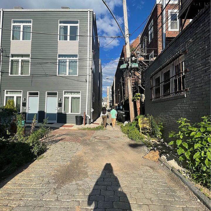 1st image of 2717 W Girard Ave #2A