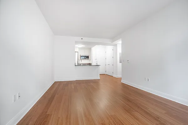 Rented by BARNES New York | media 18