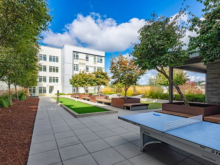 Dwell At Kent Station Apartments — Photo 16
