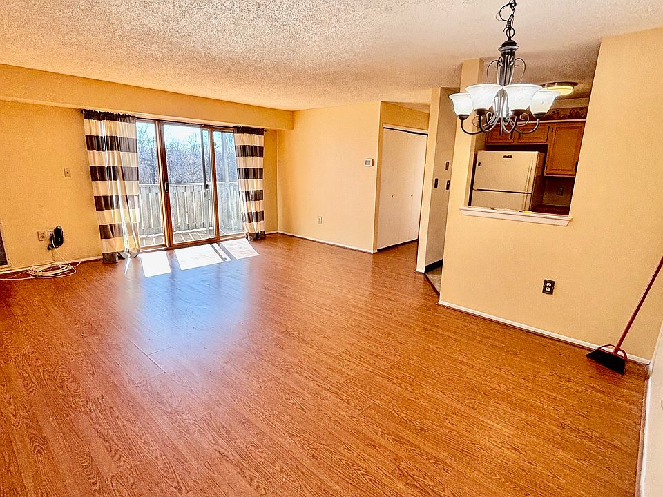 1st image of 307 Aspen Dr