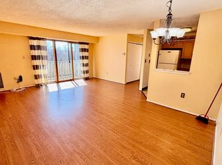 307 Aspen Dr, Plainsboro, NJ 08536