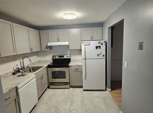 135 English Village, Manchester, NH 03102