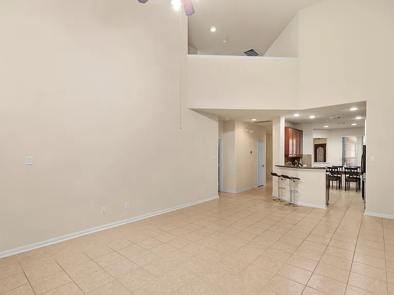 1146 Glenwood Canyon Ln — Photo 11