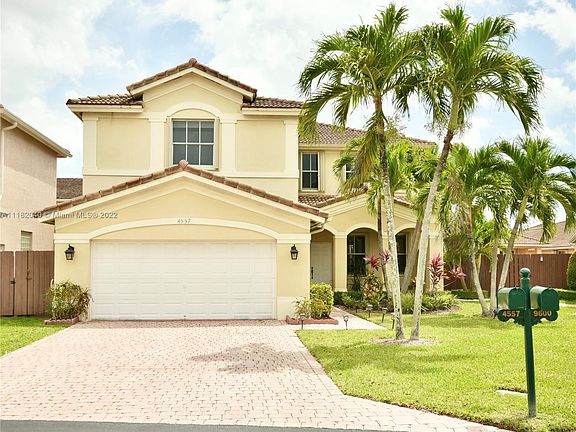 3rd image of 4557 NW 96th Ave