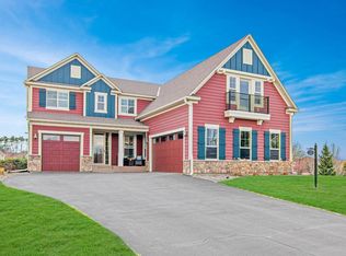 22 Alcott Ct, North Oaks, MN 55127