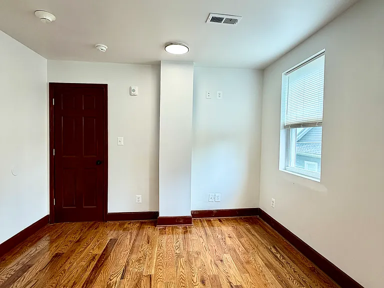 3304 N Hilton St #E — Photo 15
